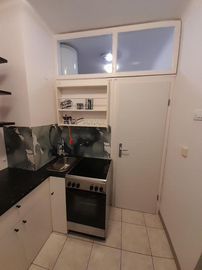Studio Apartman Lena 里耶卡 外观 照片