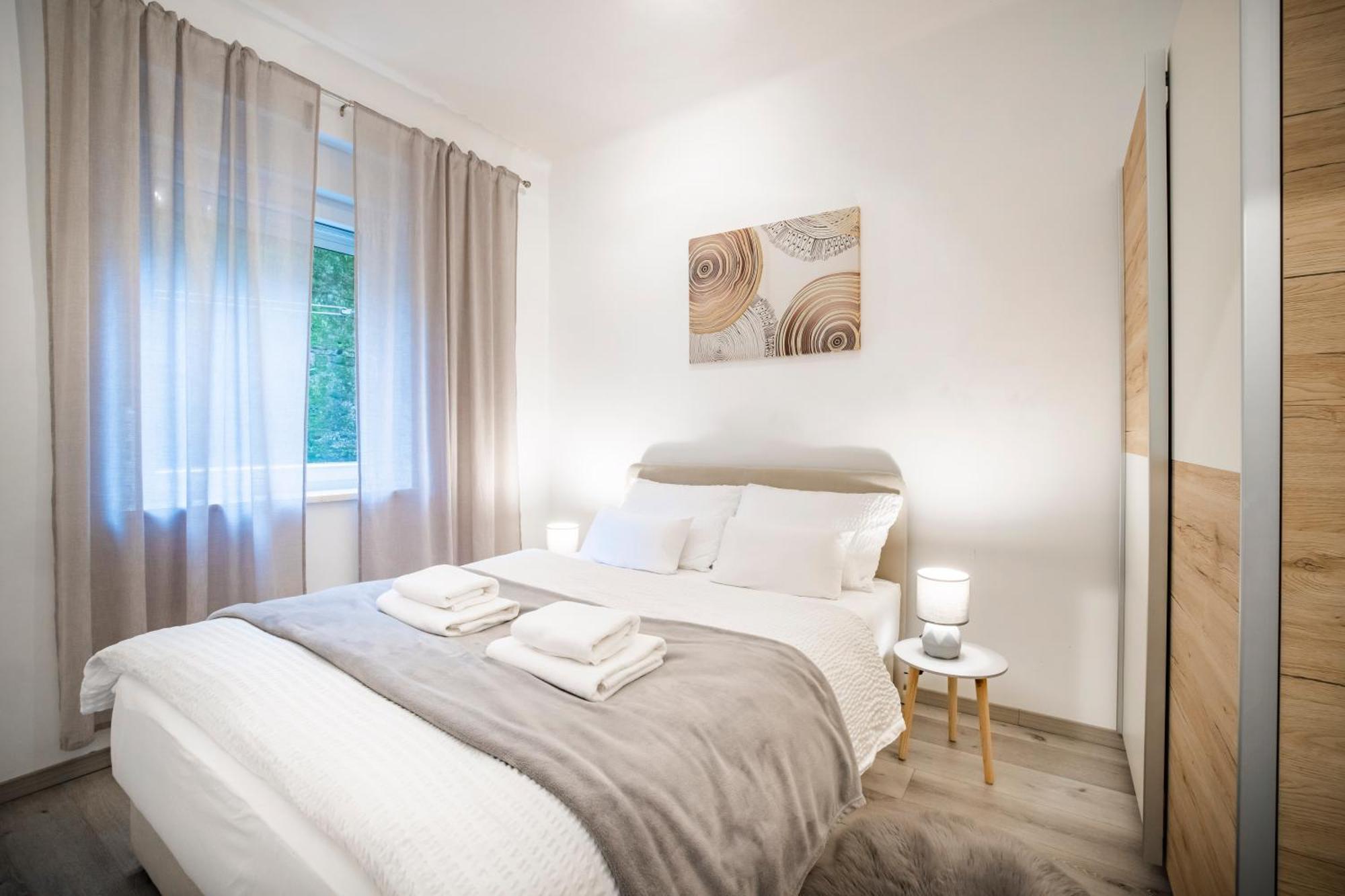 Studio Apartman Lena 里耶卡 外观 照片
